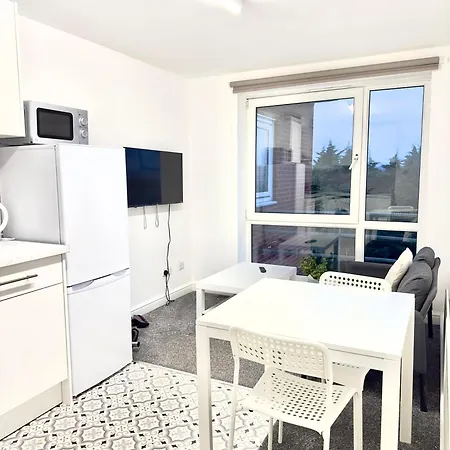 2 Bed Comfortable Samara Place *